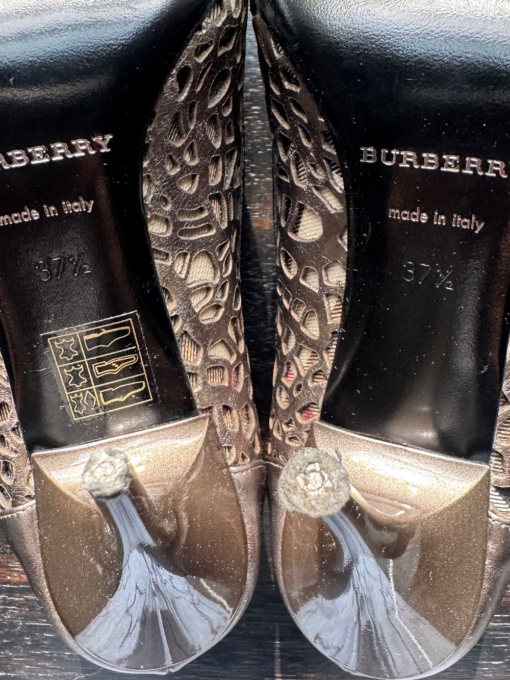 Burberry  Nova Broderie Anglaise Pump - Picture 4 of 7